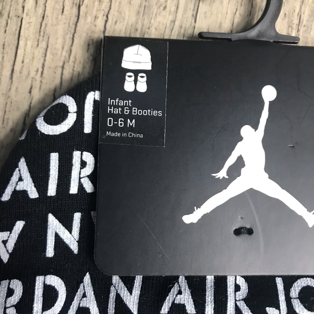 NWT Nike Air Jordan Hat&Bootie Infant Combo Black - Picture 3 of 4
